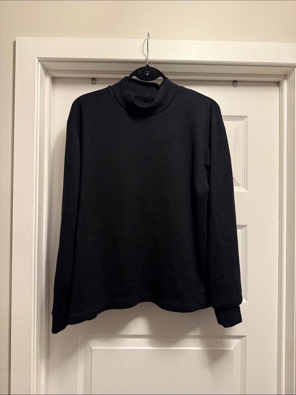 Uniqlo Black Mock Neck Sweater